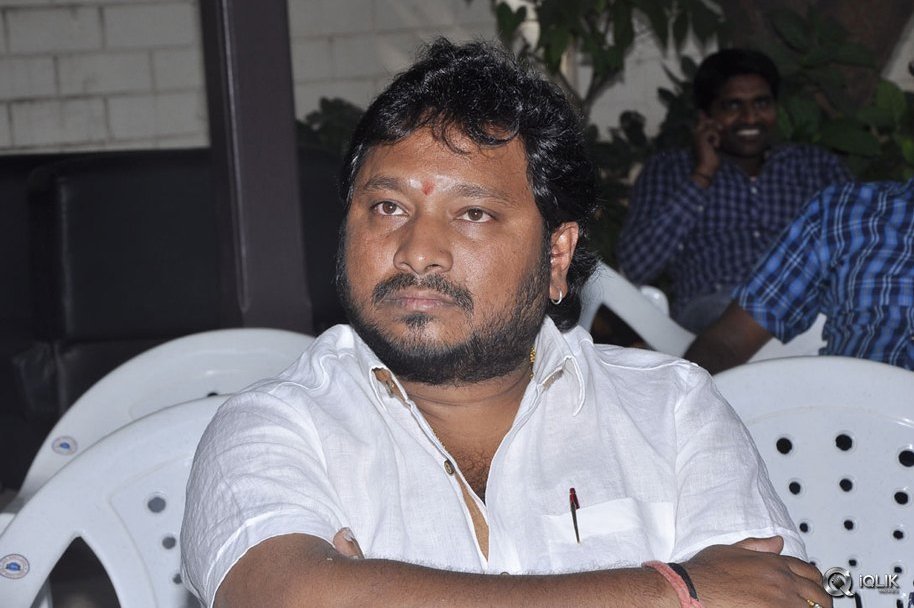 Dasari-Appreciates-Krishnamma-Kalipindi-Iddarini-Team